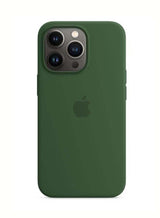 适用于 iPhone 13 Pro 的硅胶保护套 4
