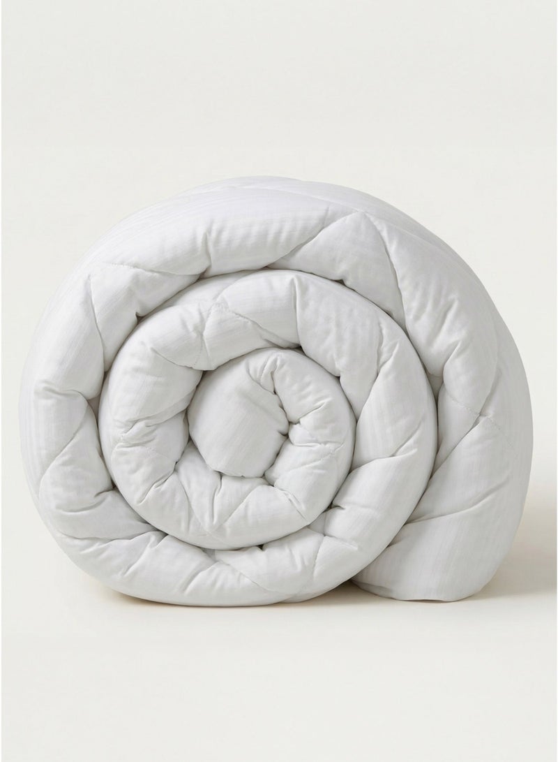 Good Sleep Duvet King Size | Comforter 220x240 cm | Ultra-Soft Hotel-Quality Filling | Fluffy, Breathable & Hypoallergenic | White | All-Season King Quilt | Made in Dubai
