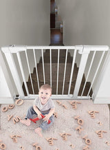 RuiHhome Auto Close Safety Baby Gate, Extra Wide Child Gate, Maximum Suitable For 143 cm, Including 10cm, 20cm, 30cm Extension Rack, Easy Walk Thru Durability Dog Gate for Stairs, Doorways 4