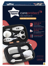 tommee tippee Baby Healthcare Kit, 9 Pieces - Complete Grooming Set with Thermometer, Nasal Aspirator & Nail Care Tools, 0+ Months 1